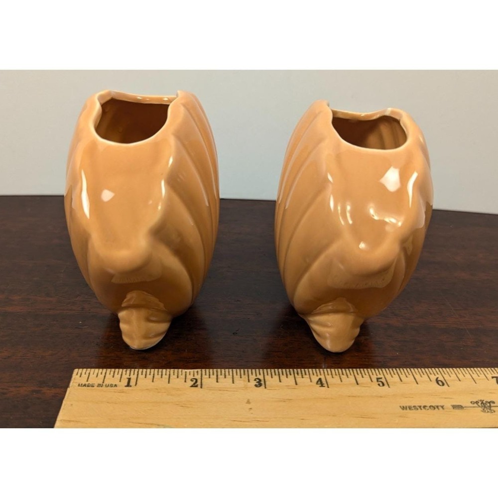 Vintage Peach Ceramic Shell Pocket Vases Pair Coastal Beach Decor Planters - Picture 3 of 8